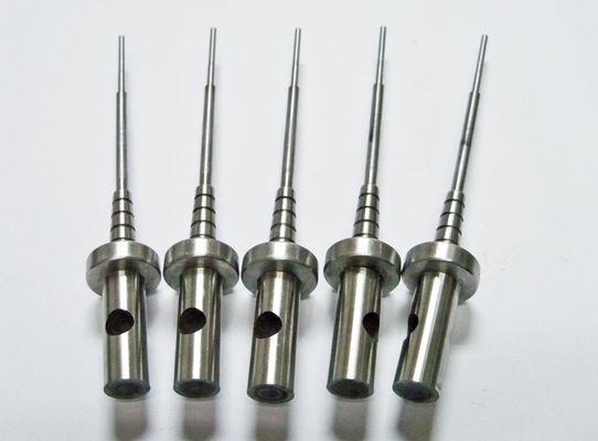 Các thành phần khuôn chính xác tùy chỉnh. Các bộ phận công cụ 43-47 HRC