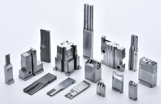 Các thành phần khuôn kết nối chính xác cao được làm bằng thép khuôn 1.2312