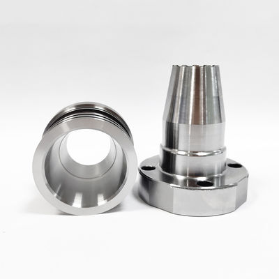 Các lõi khuôn quay CNC tùy chỉnh. Công cụ chính xác cho khuôn nắp chai nước khoáng.