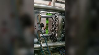 Khuôn phủ bề mặt gương